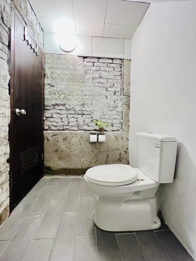 Walk Home Hostel Chiayi City Exterior photo