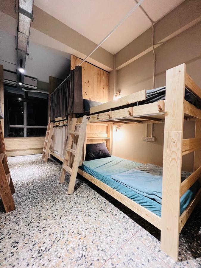 Walk Home Hostel Chiayi City Exterior photo