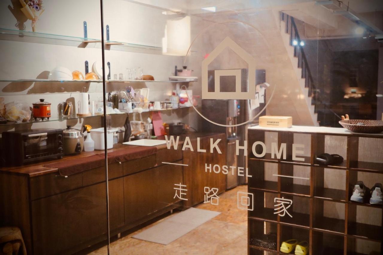Walk Home Hostel Chiayi City Exterior photo